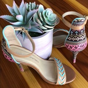 🌵CHINESE LAUNDRY HEELS🐉